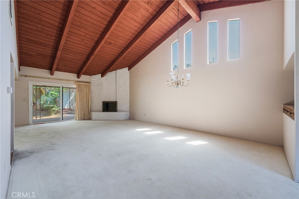 MLS #OC25115526 image #8