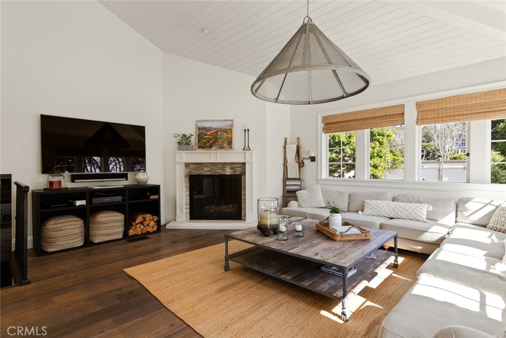 MLS #OC25115930 image #17