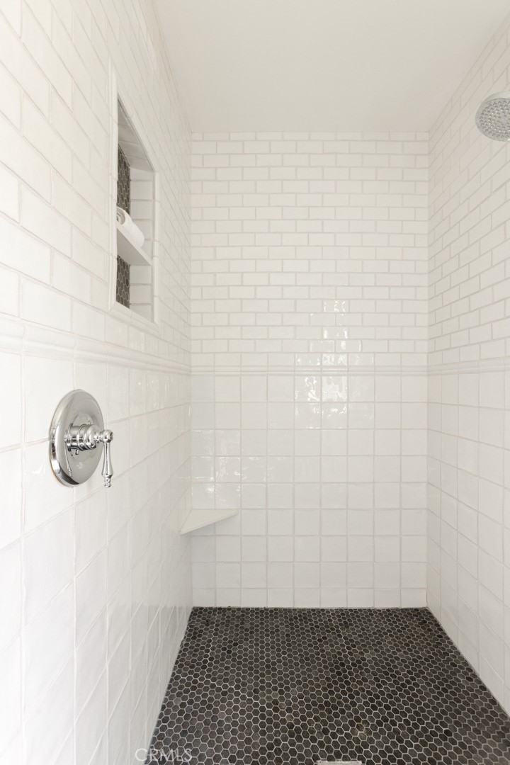 MLS #OC25115930 image #40