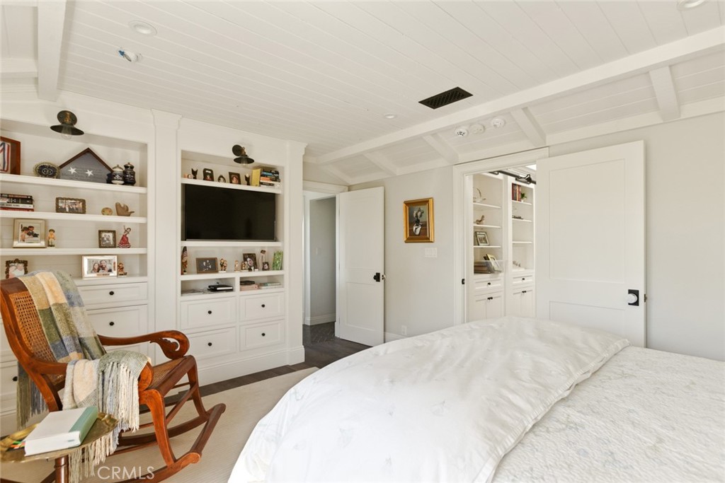 MLS #OC25115930 image #44