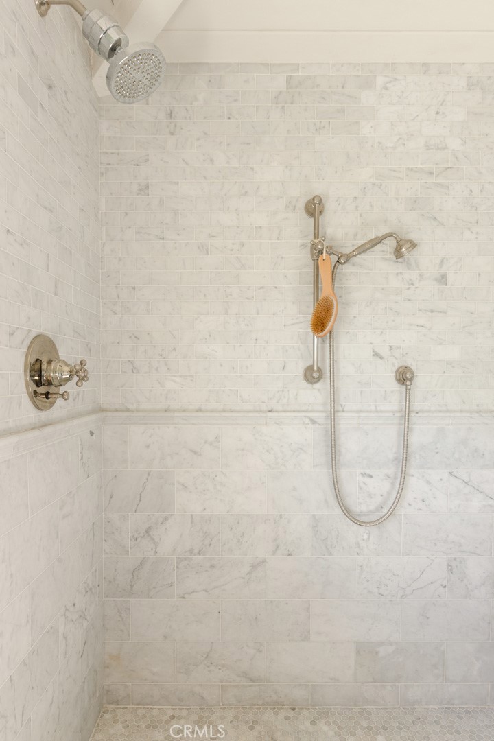 MLS #OC25115930 image #49