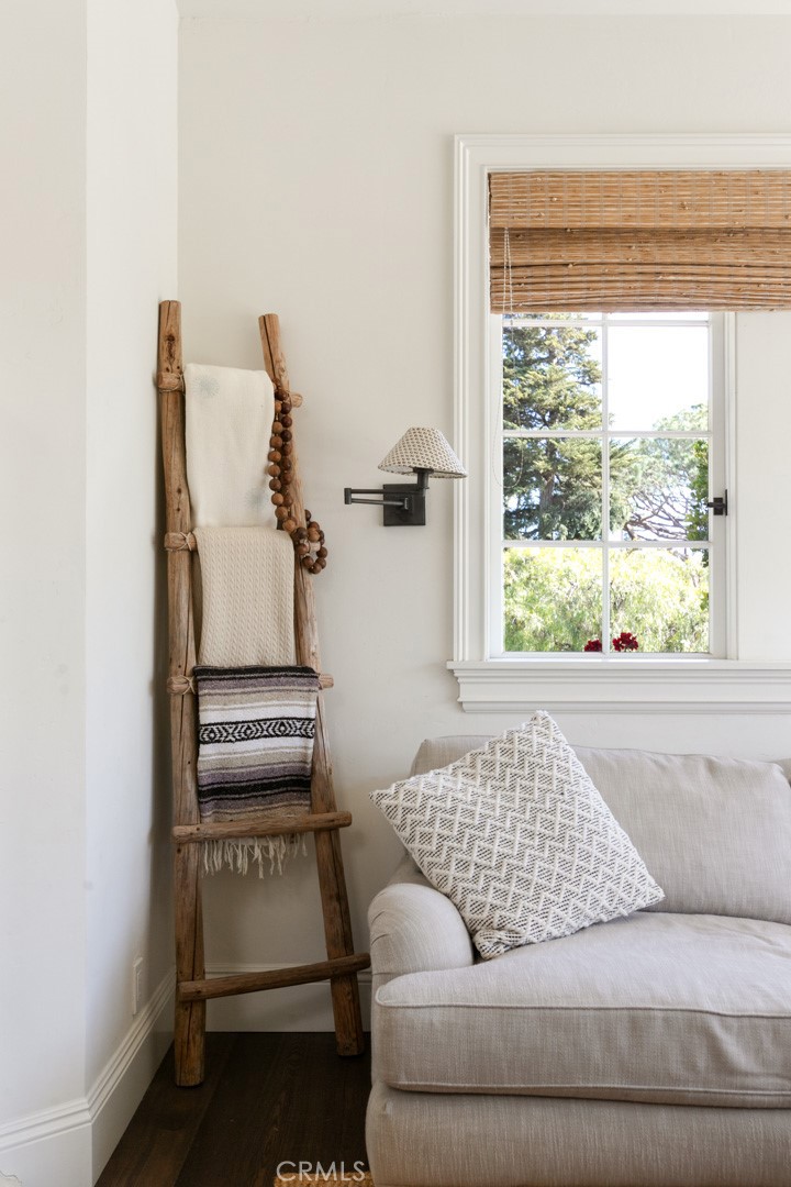 MLS #OC25115930 image #9