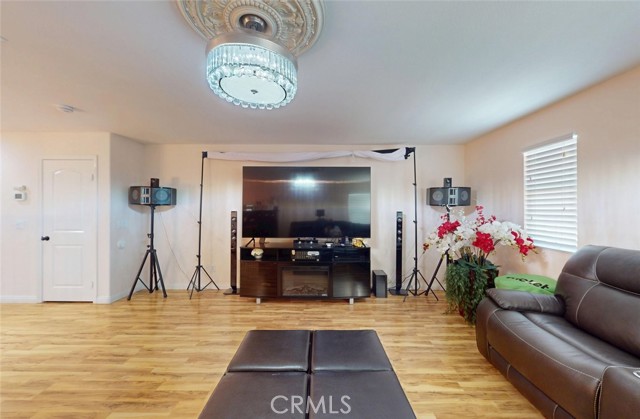 MLS #OC25116029 image #28