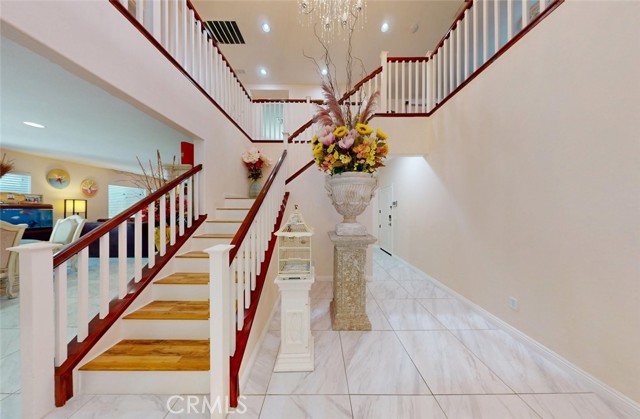 MLS #OC25116029 image #5