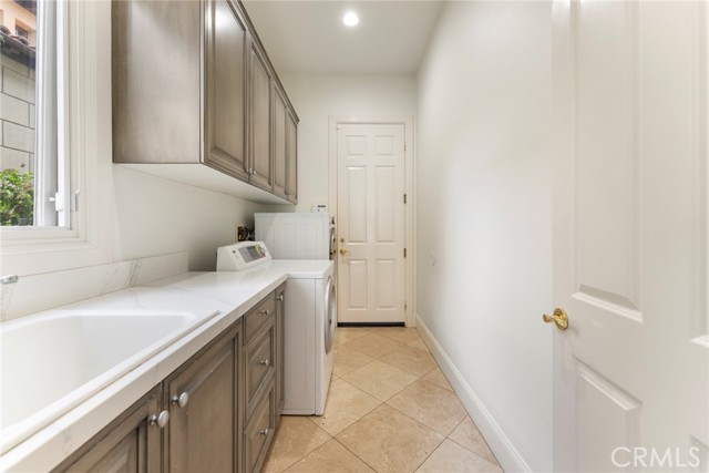 MLS #OC25116400 image #36