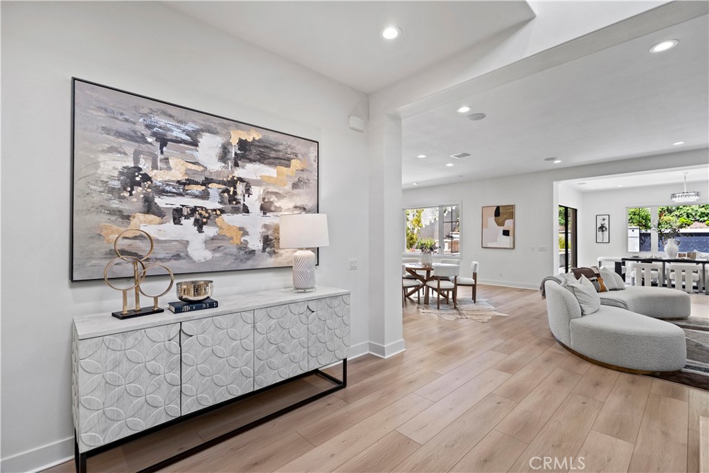 MLS #OC25116833 image #13