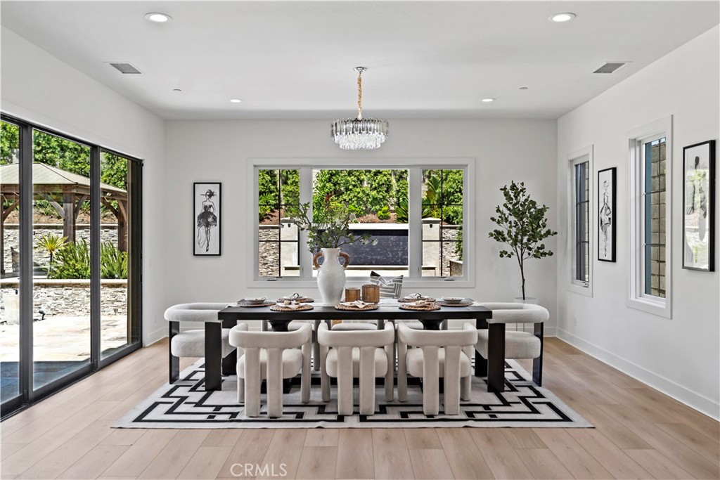 MLS #OC25116833 image #17