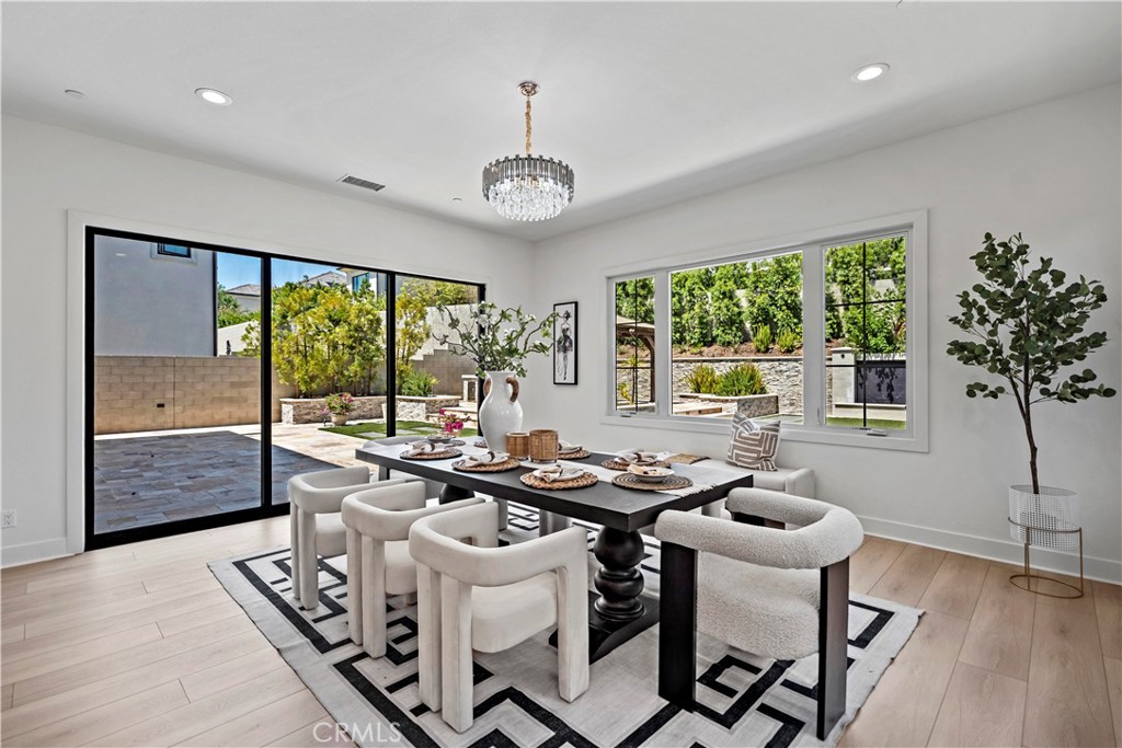 MLS #OC25116833 image #19