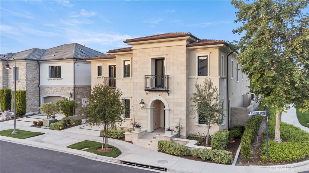 MLS #OC25116833 image #2