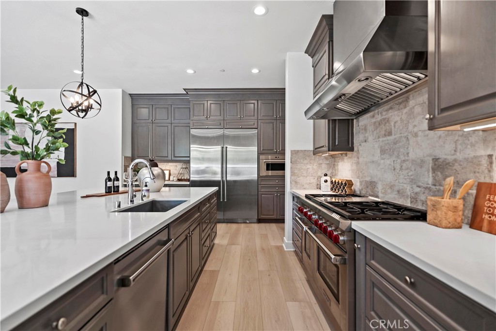 MLS #OC25116833 image #27