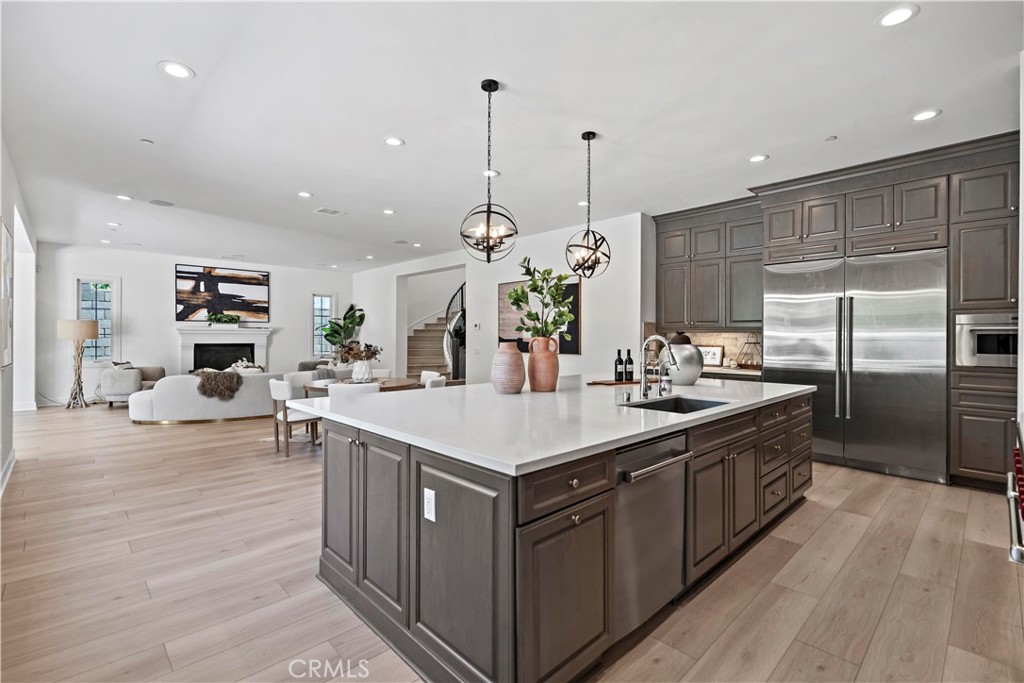 MLS #OC25116833 image #30