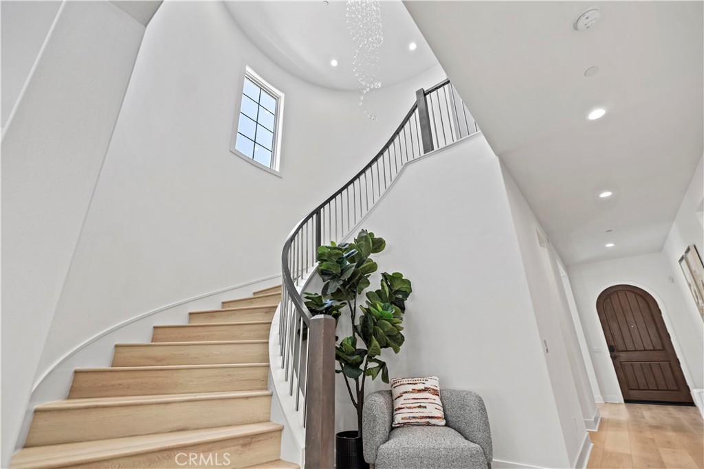 MLS #OC25116833 image #31