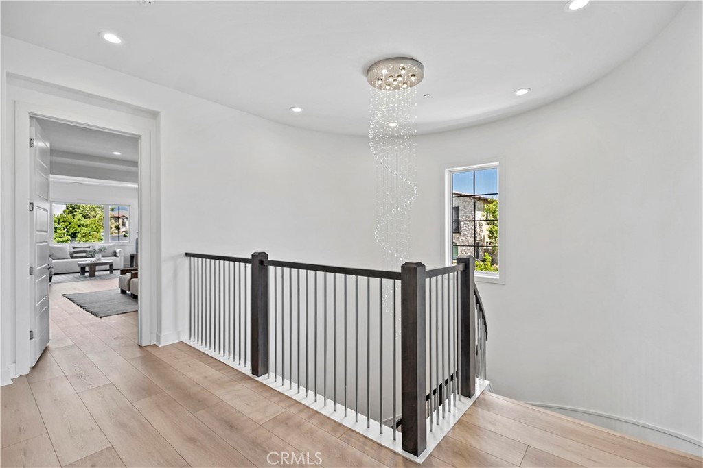 MLS #OC25116833 image #33