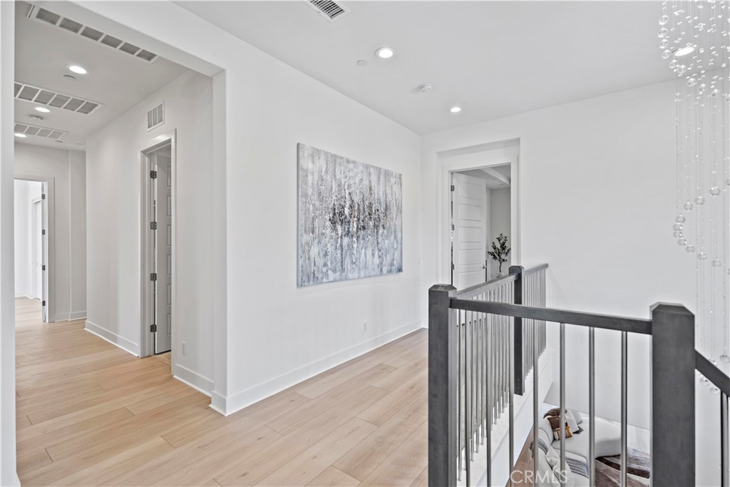 MLS #OC25116833 image #34