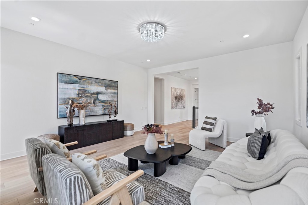 MLS #OC25116833 image #38