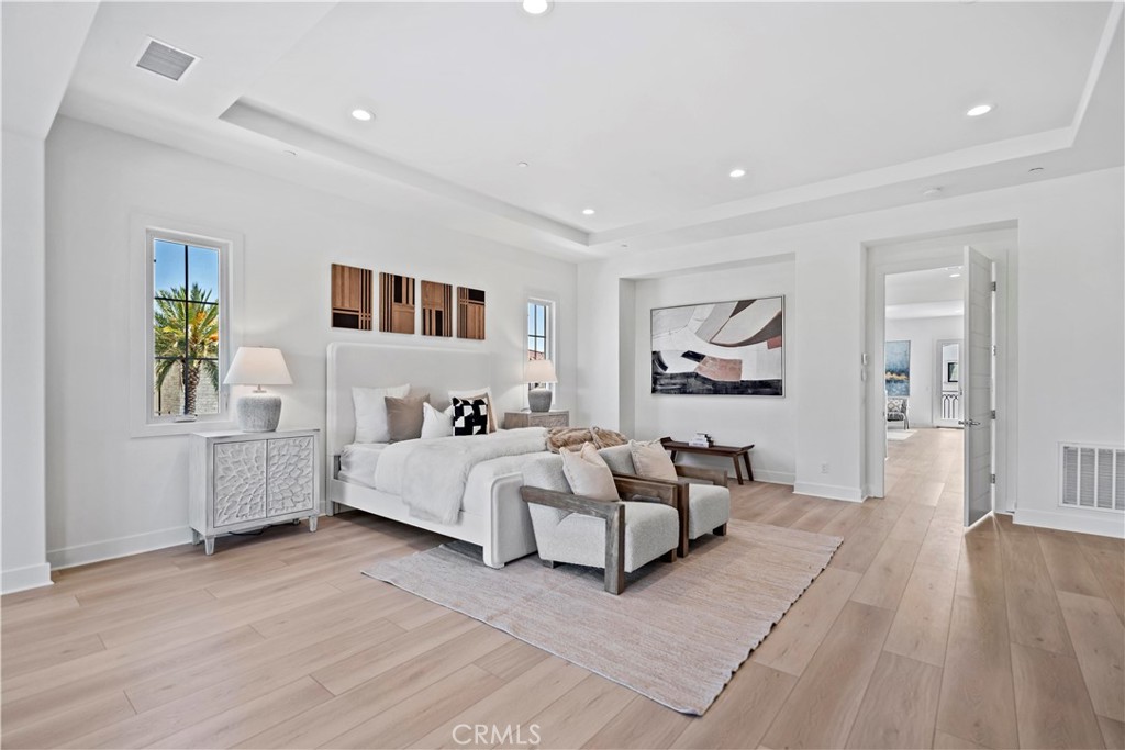 MLS #OC25116833 image #41