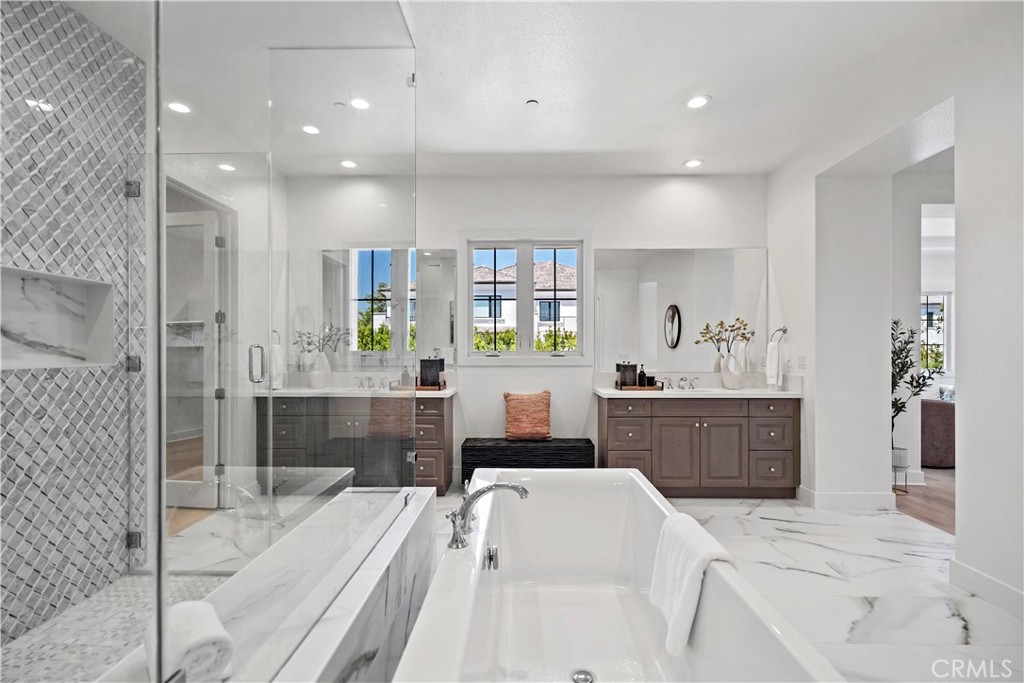 MLS #OC25116833 image #45