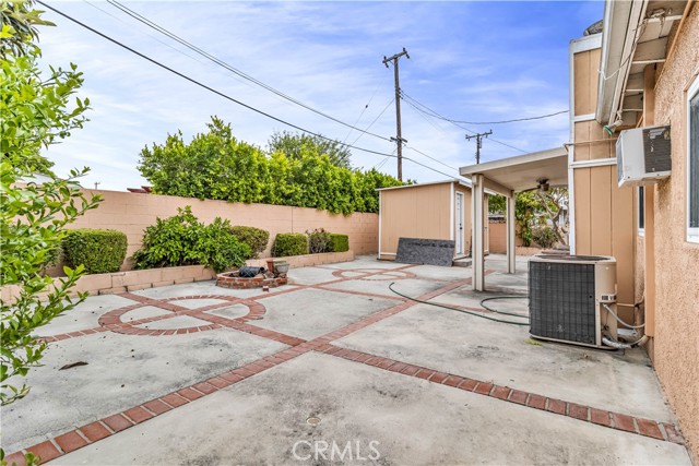 MLS #OC25117162 image #24