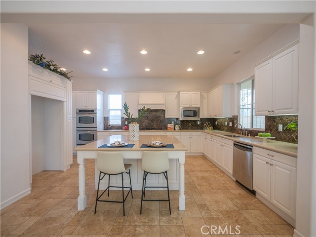 MLS #OC25117659 image #6