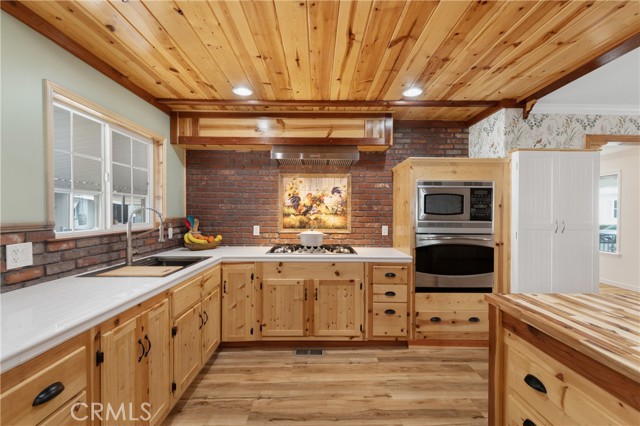 MLS #OC25045940 image #14