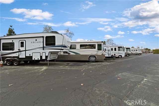 MLS #OC25045940 image #28