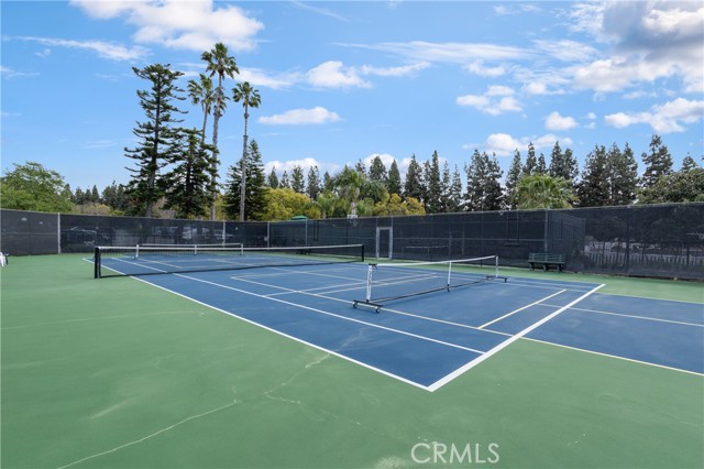 MLS #OC25045940 image #30