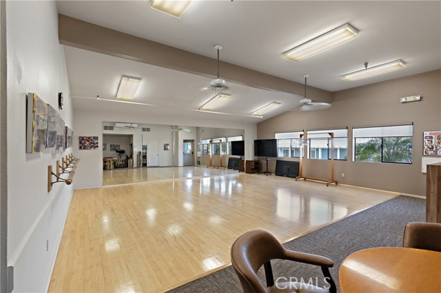 MLS #OC25045940 image #37