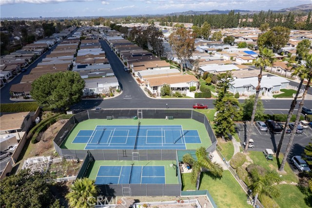 MLS #OC25045940 image #45