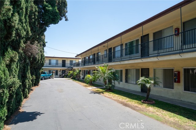 MLS #OC25117993 image #4