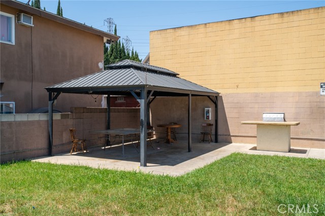 MLS #OC25117993 image #9