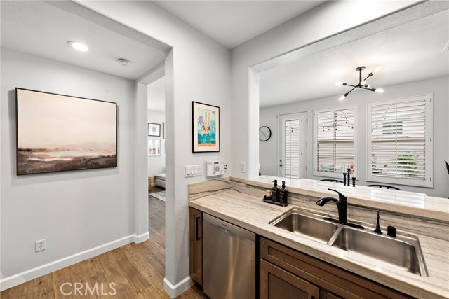 MLS #OC25118300 image #12