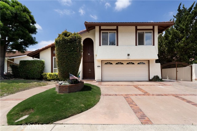 MLS #OC25118478 image #0