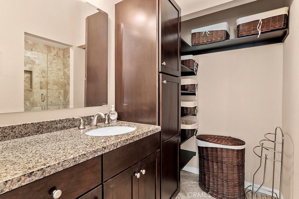 MLS #OC25118621 image #14