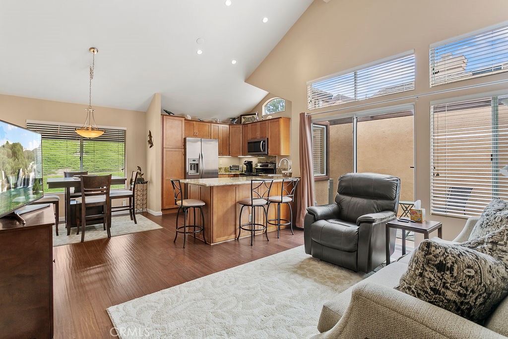 MLS #OC25118621 image #4