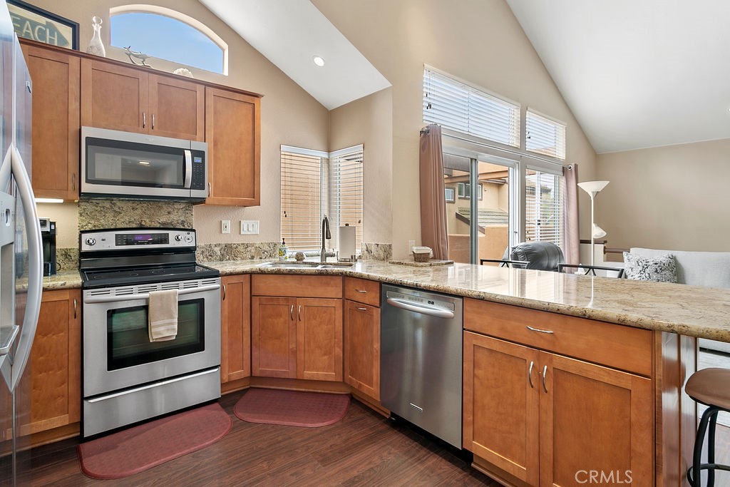 MLS #OC25118621 image #7