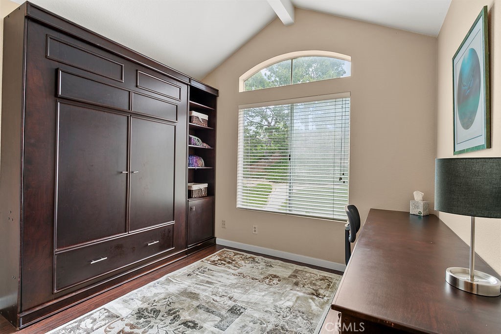 MLS #OC25118621 image #9