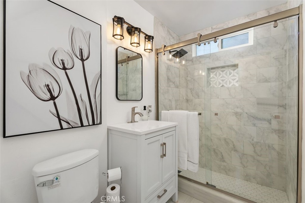 MLS #OC25119117 image #11