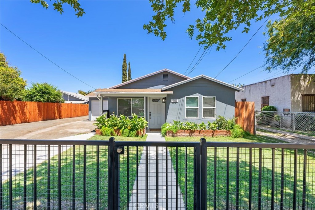 MLS #OC25119117 image #2