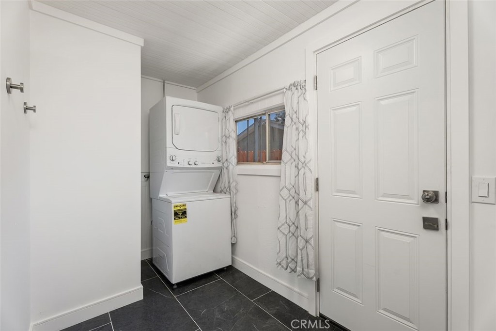 MLS #OC25119117 image #24