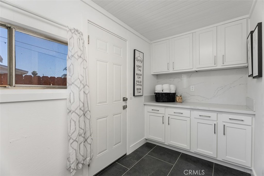 MLS #OC25119117 image #25