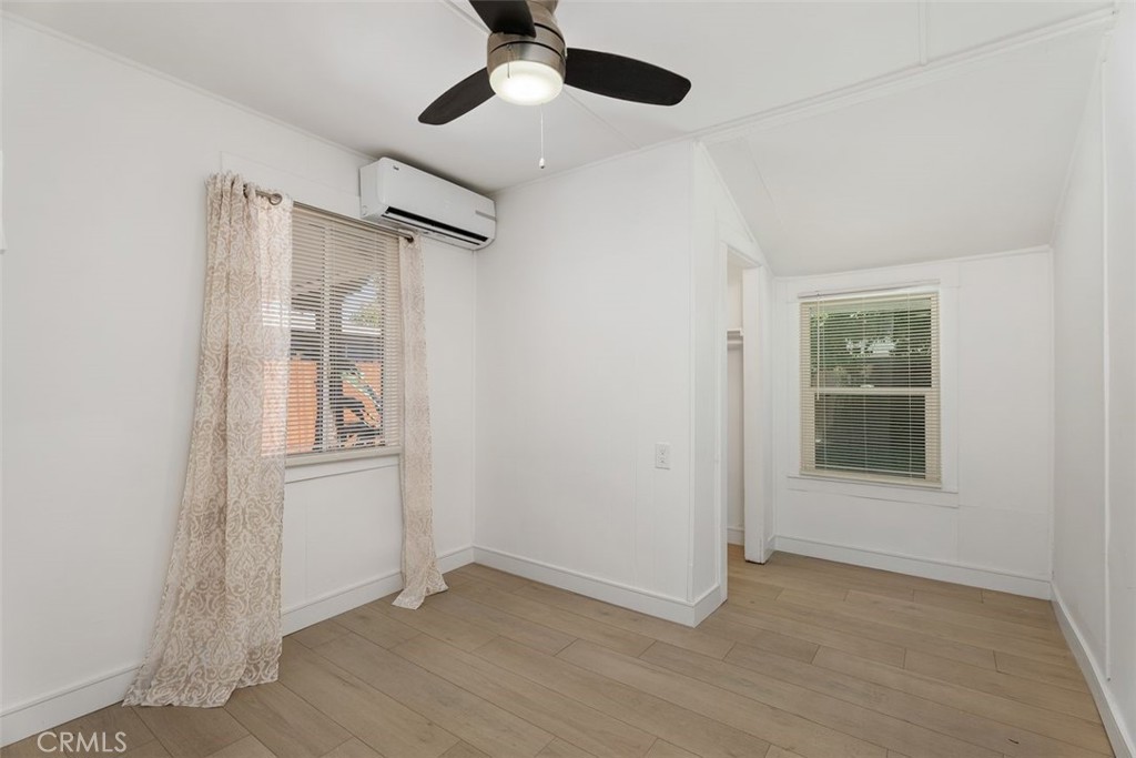 MLS #OC25119117 image #29