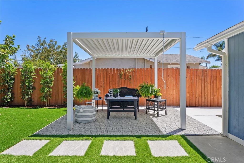 MLS #OC25119117 image #32