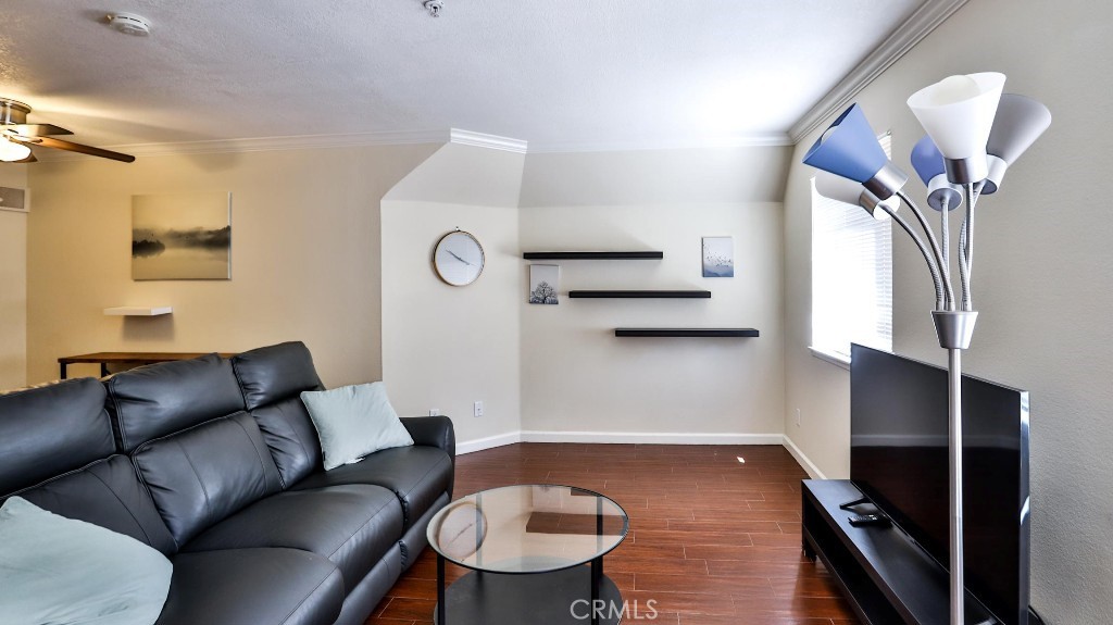 MLS #OC25119277 image #11