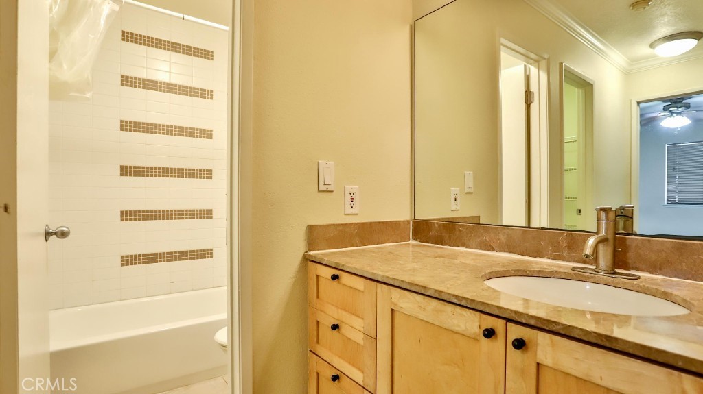 MLS #OC25119277 image #19