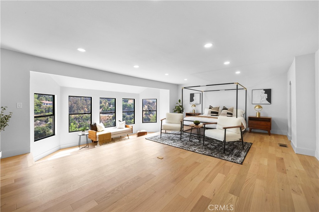 MLS #OC25119322 image #12