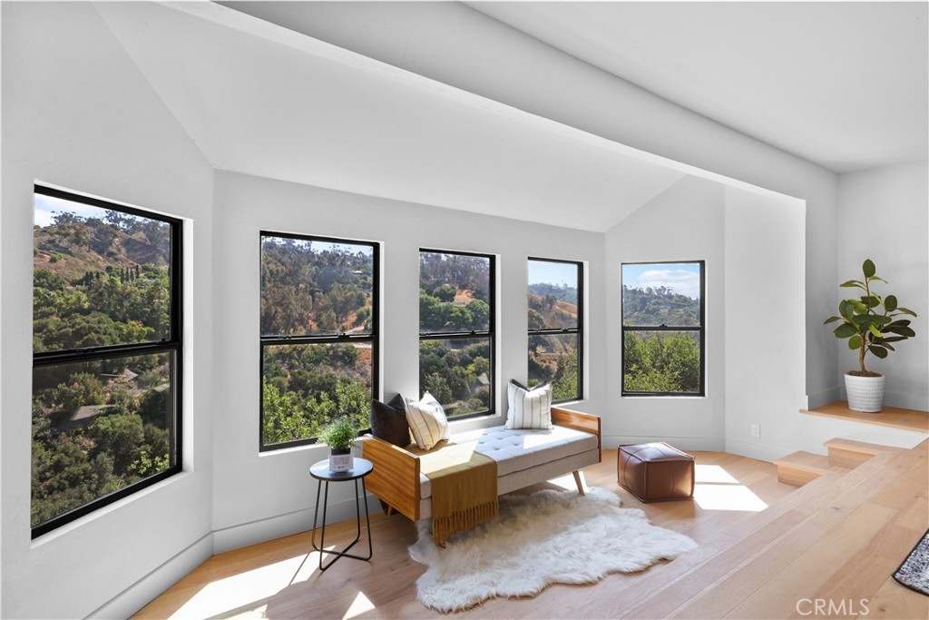 MLS #OC25119322 image #13