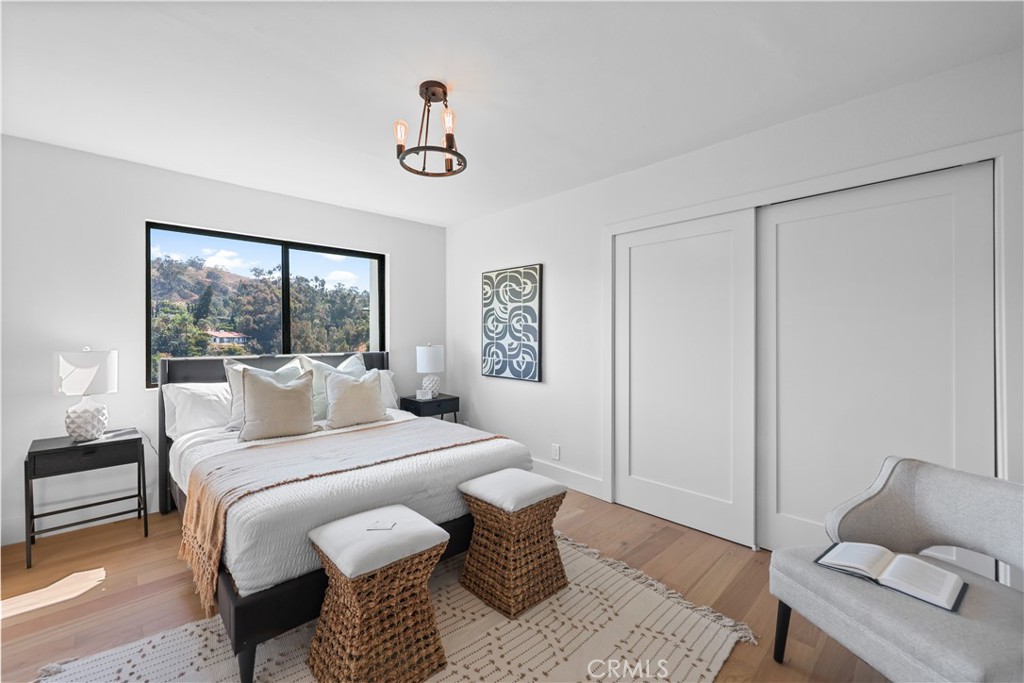 MLS #OC25119322 image #19