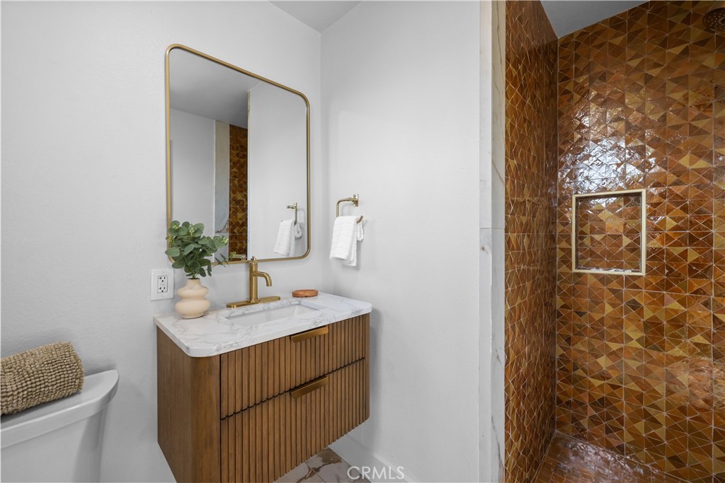 MLS #OC25119322 image #22