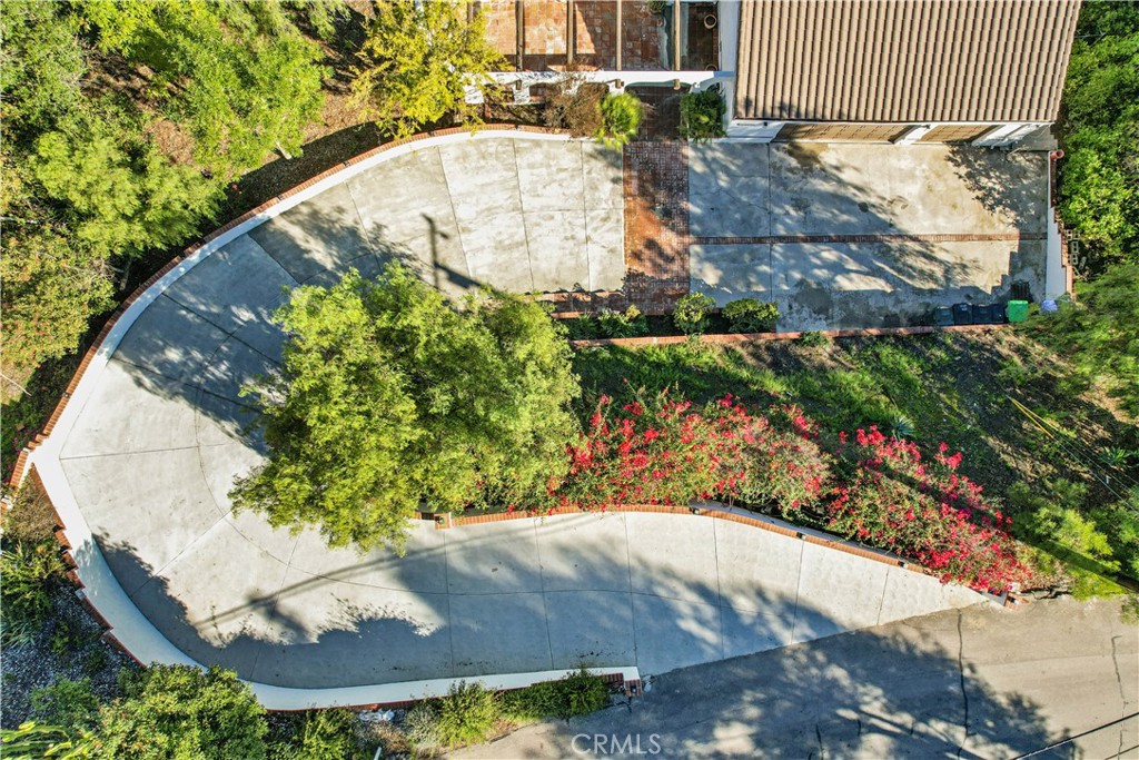 MLS #OC25119322 image #30