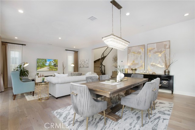 MLS #OC25119461 image #4